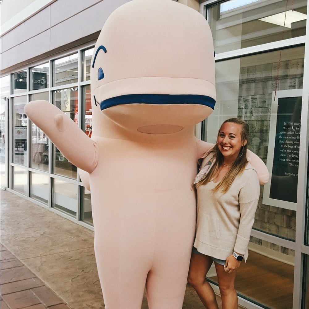 Meet your Posher, Avery